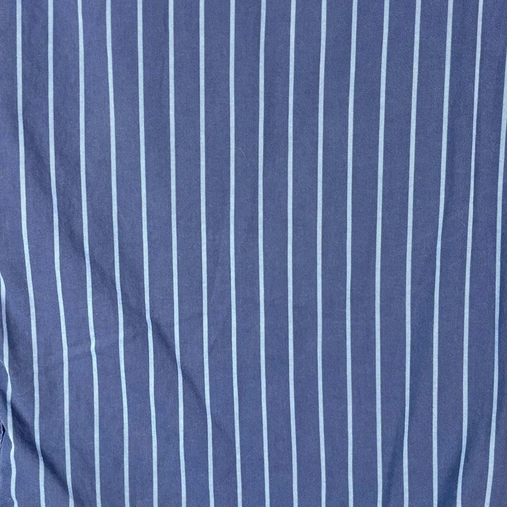 PBteen Pottery Barn Set if 2 Navy Blue Pinstripe Quilted Euro Shams 26x26 Cotton